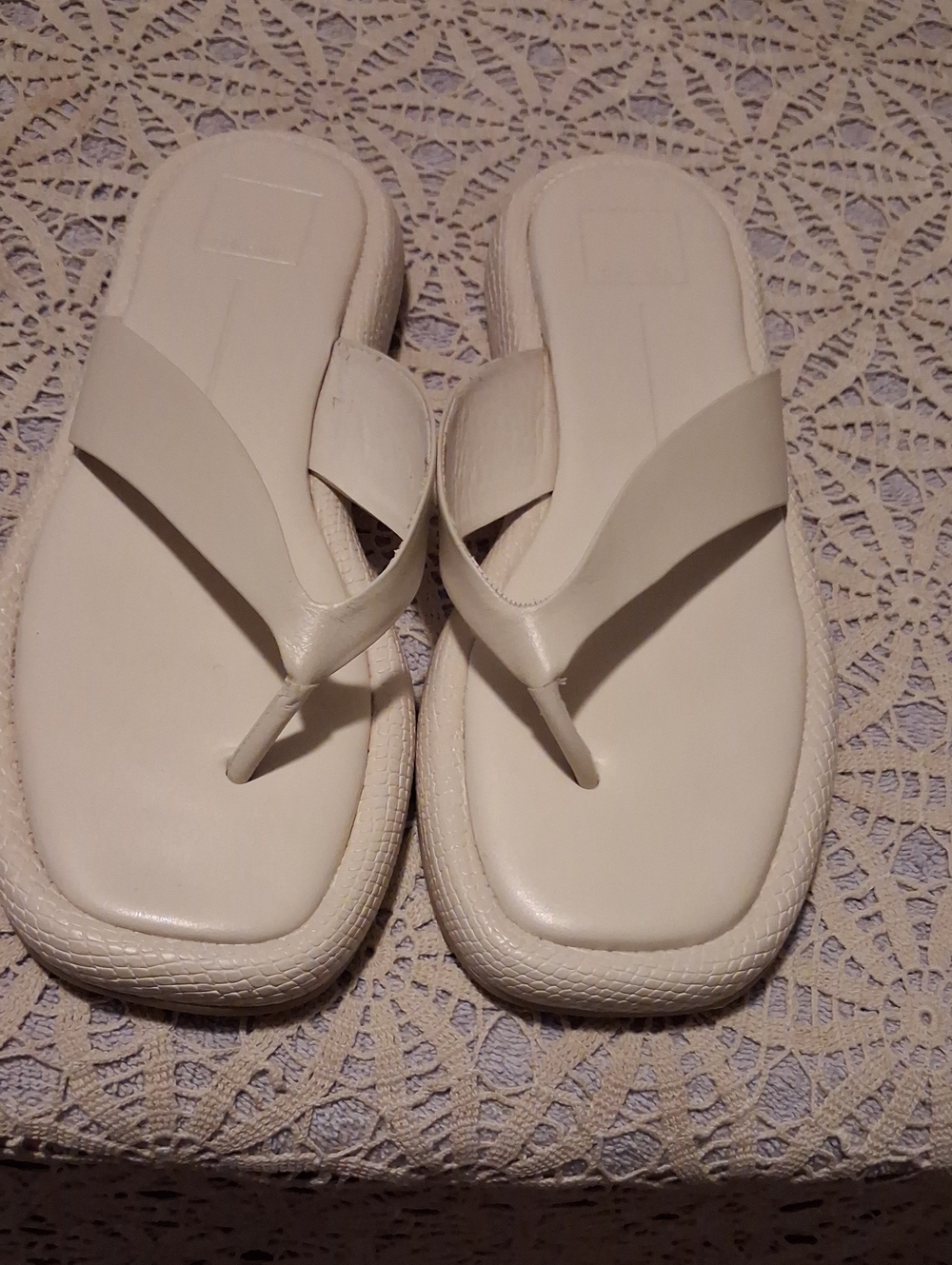 Dolce Vita Off-White Thong Sandals